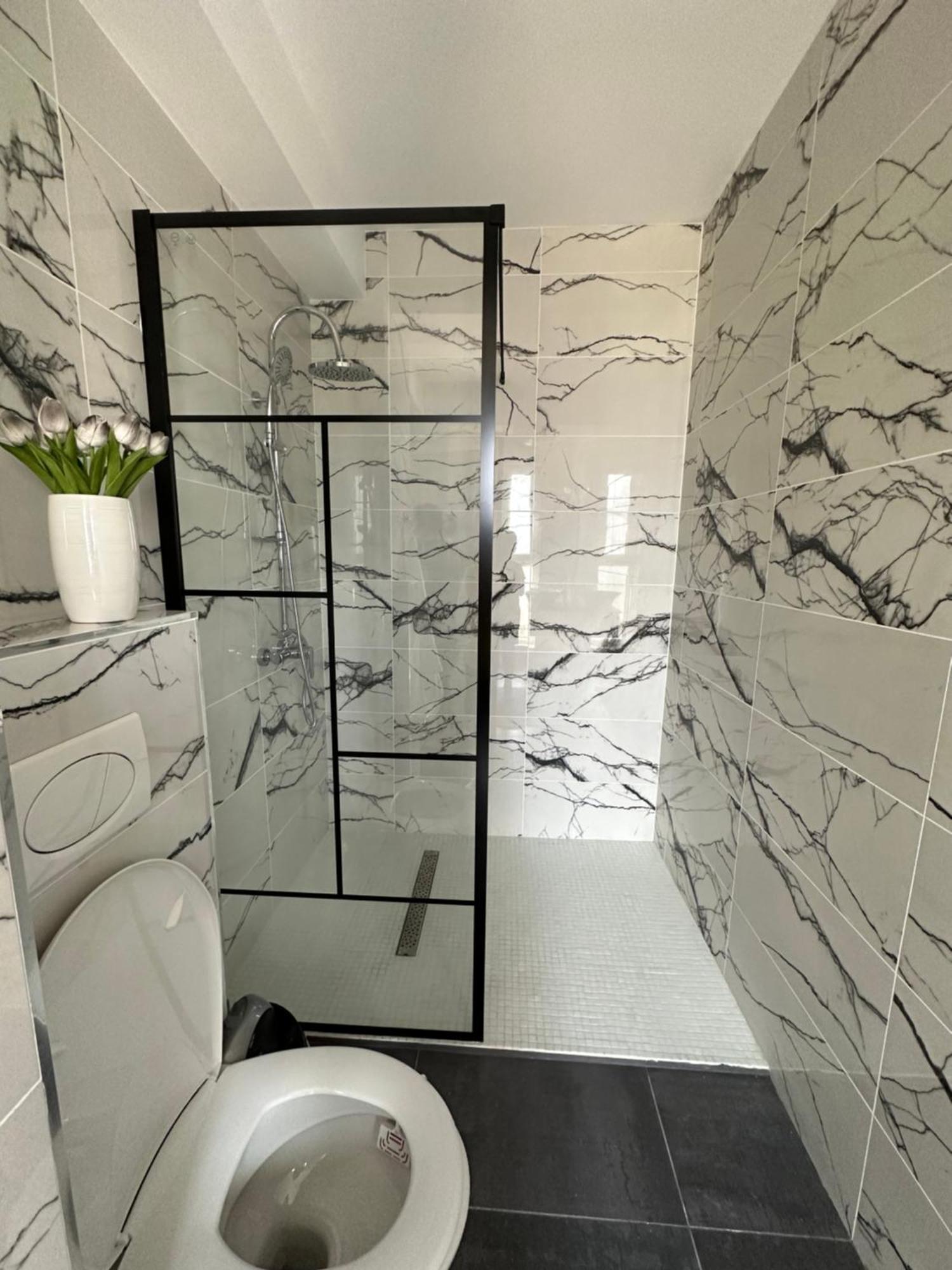 Apartamente Arinis Гура Хуморулуй Екстериор снимка