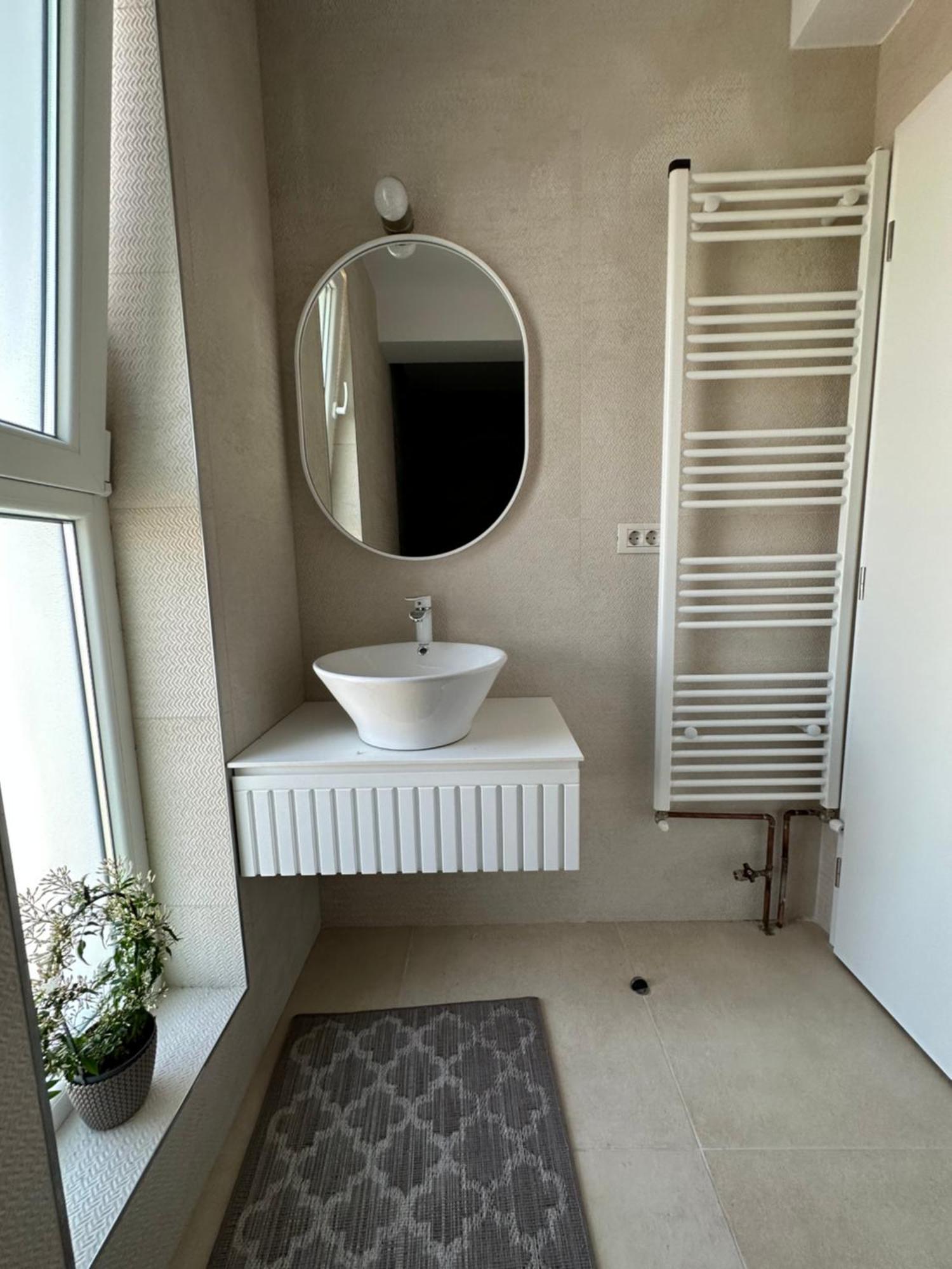 Apartamente Arinis Гура Хуморулуй Екстериор снимка